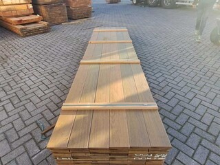 Ca. 147x Guyana Ipé planken geschaafd, 21x145mm, lengte 125cm